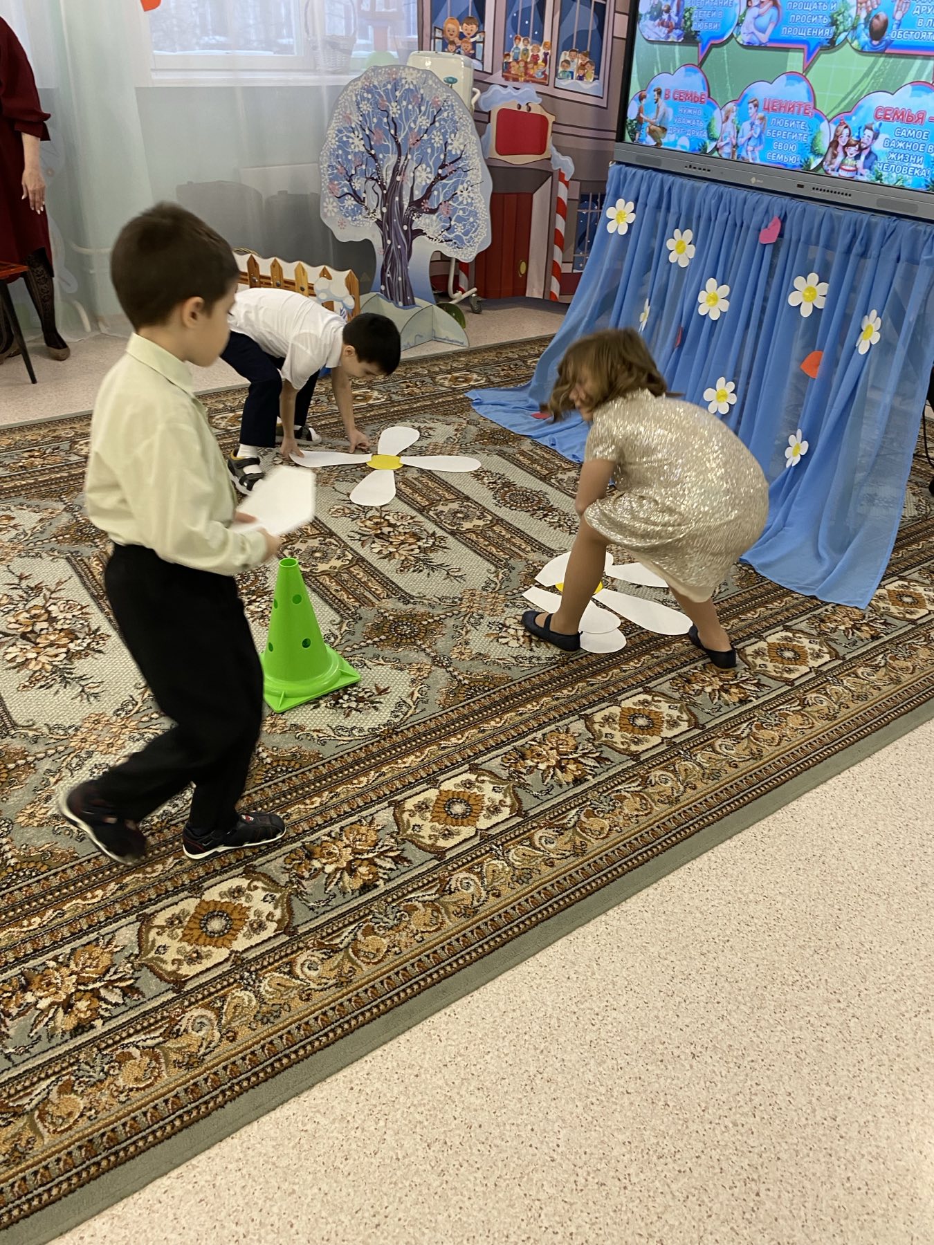 собираем ромашки